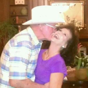 Meet your Posher, Carlotta